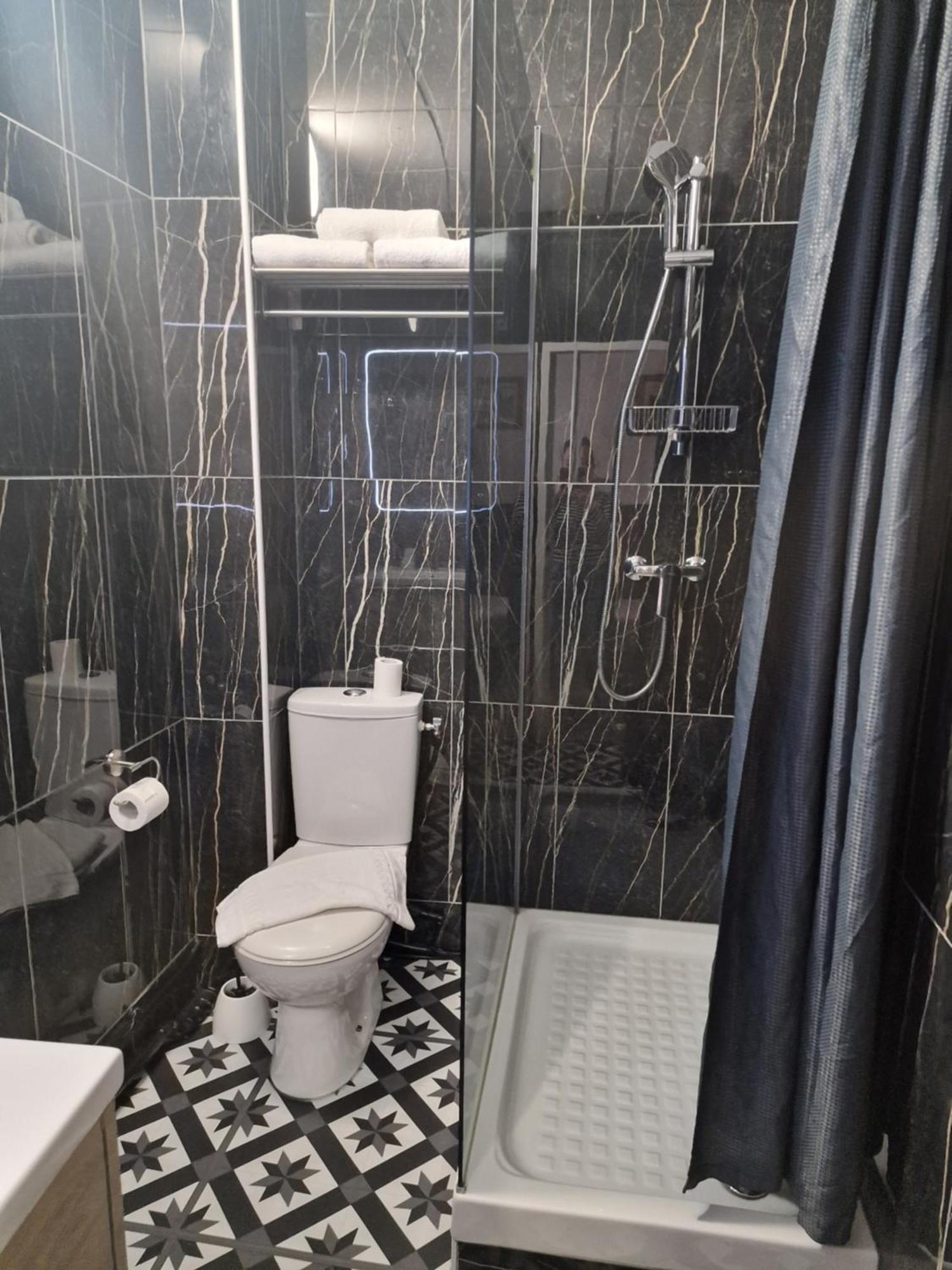 Hotel Gloria Γκρενόμπλ Εξωτερικό φωτογραφία